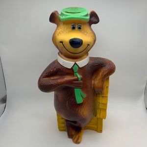 RARE Vintage Hanna Barbera Yogi Bear Retro Plastic Eclectic Coin Bank 1973